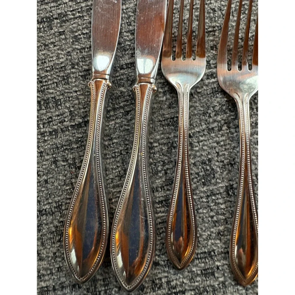 Wallace 18/10‎ China Silverware Flatware Set 2 Knives 2 Forks 1 Spoon